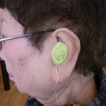 耳型採取中