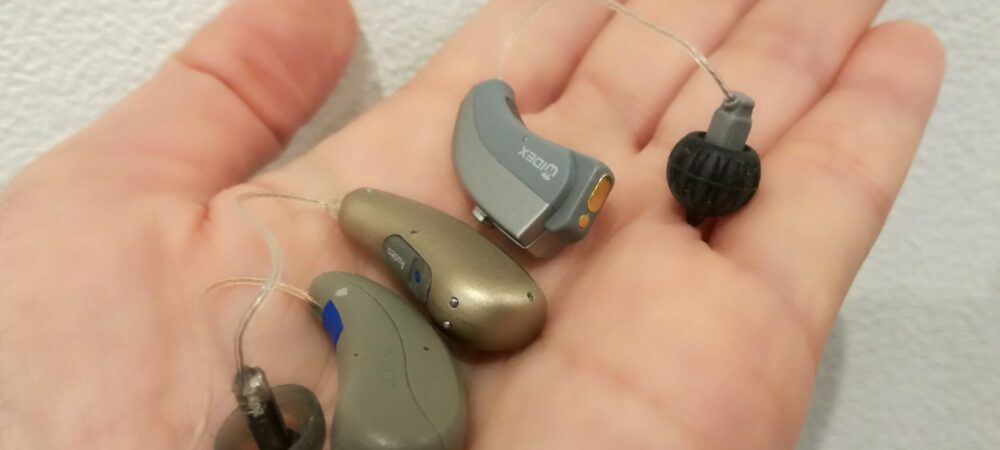 充電式補聴器のお手入れ・メンテナンス方法